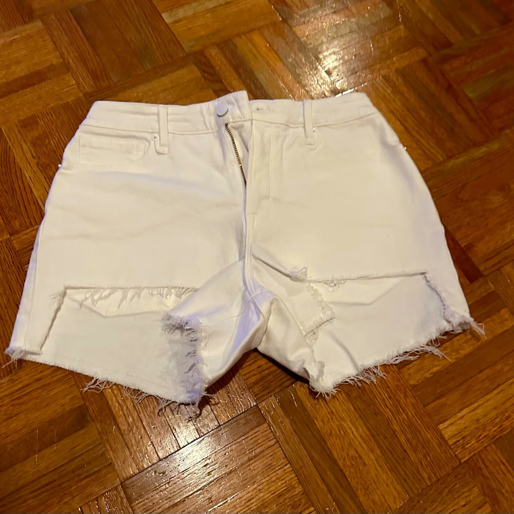 Good American white cut off denim shorts new with tags